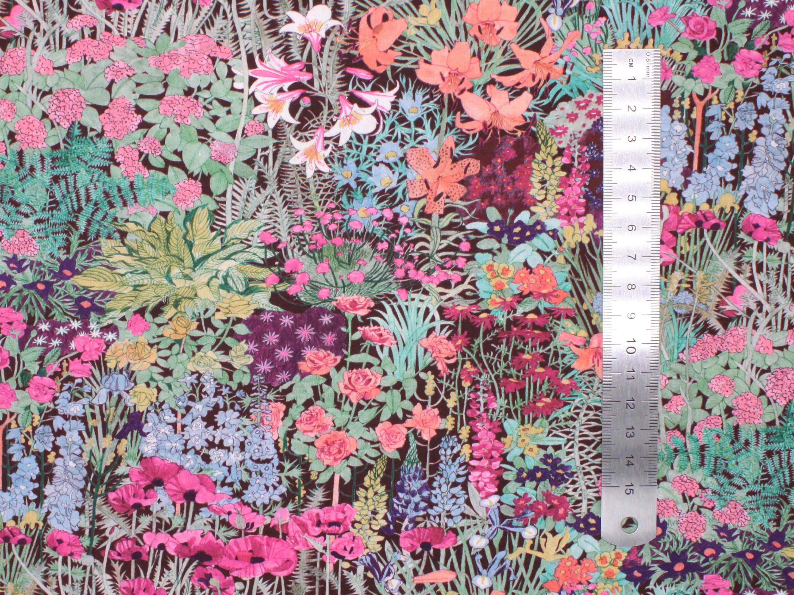 Liberty Fabrics - Anna's Haven A Tana Lawn™ Cotton | Holme & Moss