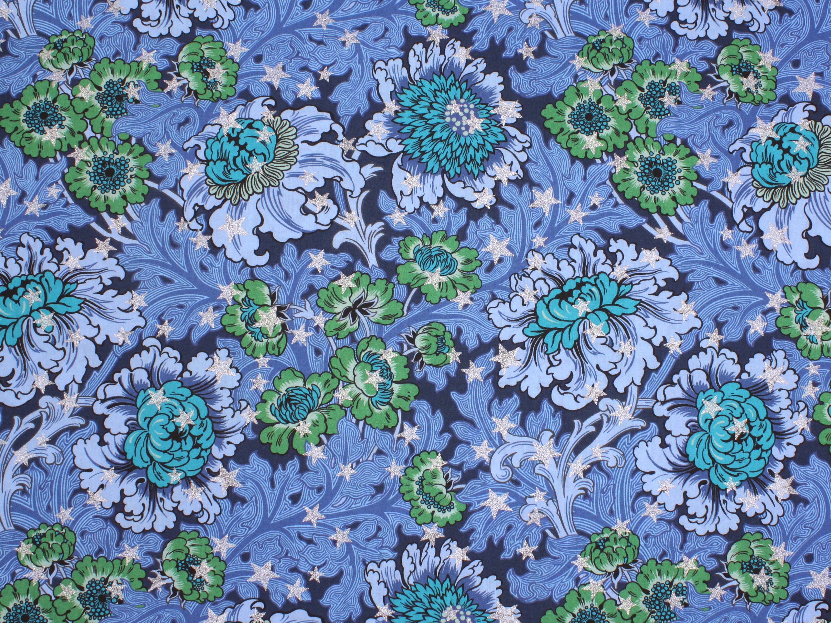 Liberty Fabrics - December Day Star C Tana Lawn™ Cotton | Holme & Moss