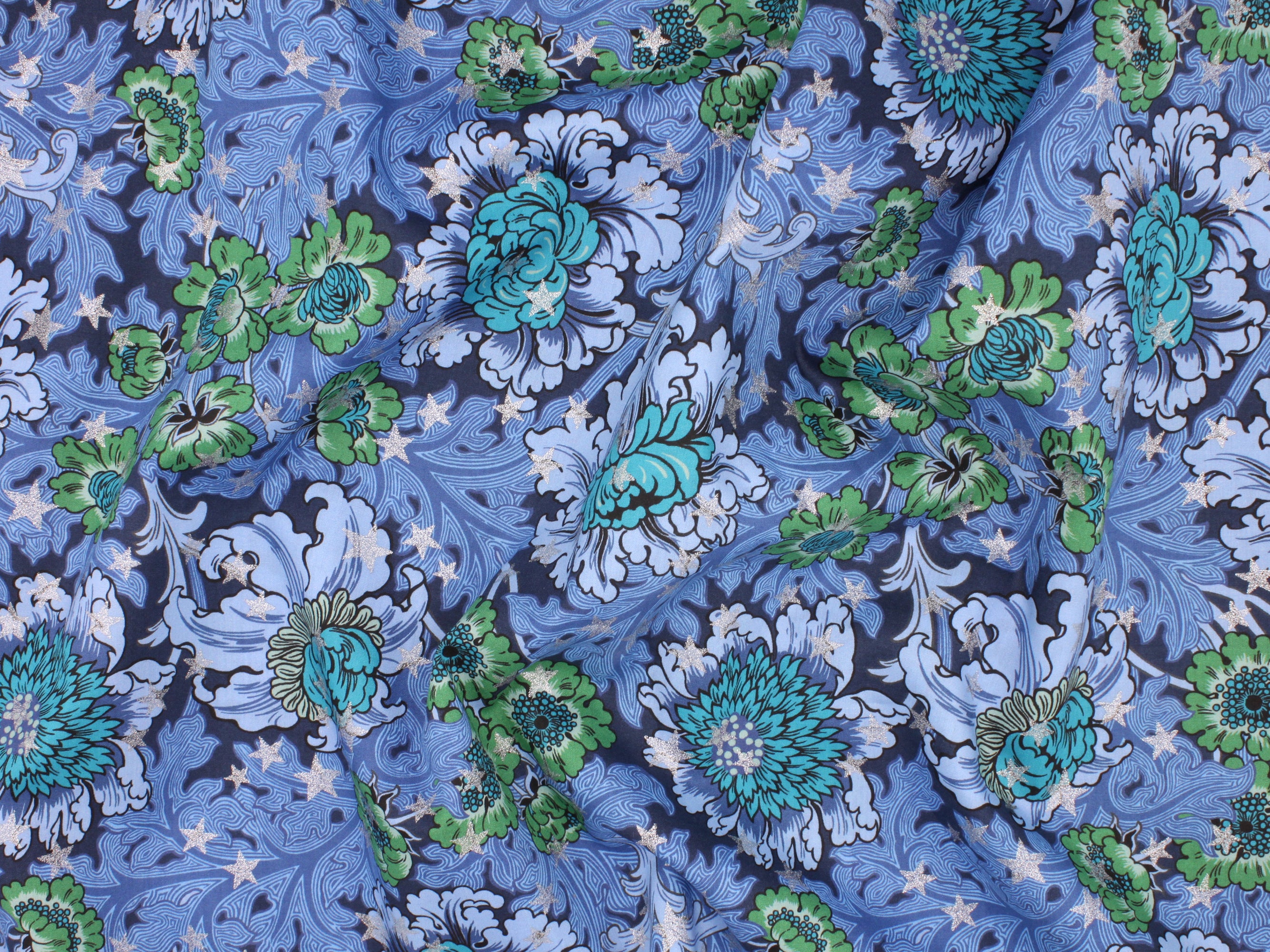Liberty Fabrics - December Day Star C Tana Lawn™ Cotton | Holme & Moss
