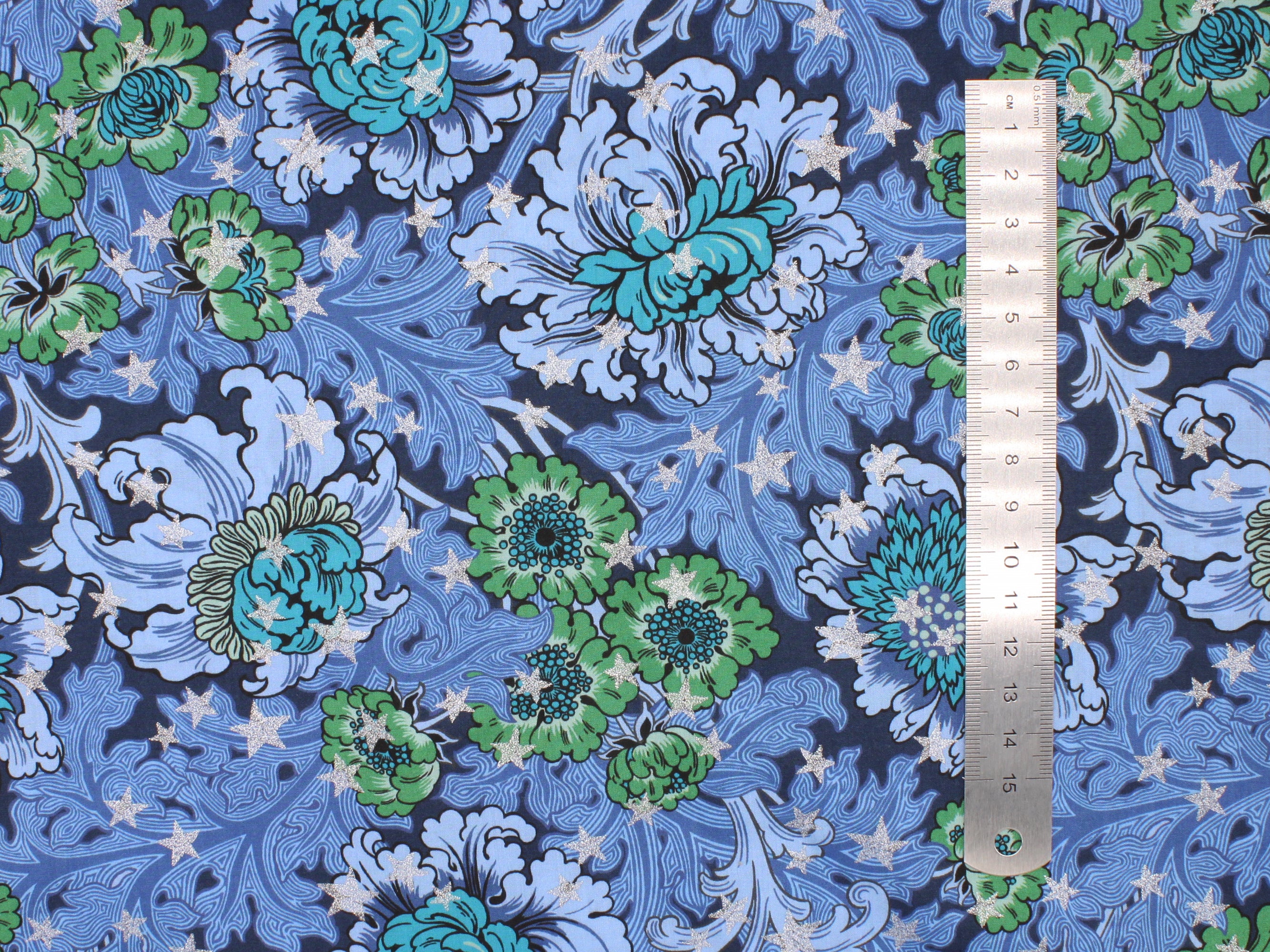 Liberty Fabrics - December Day Star C Tana Lawn™ Cotton | Holme & Moss