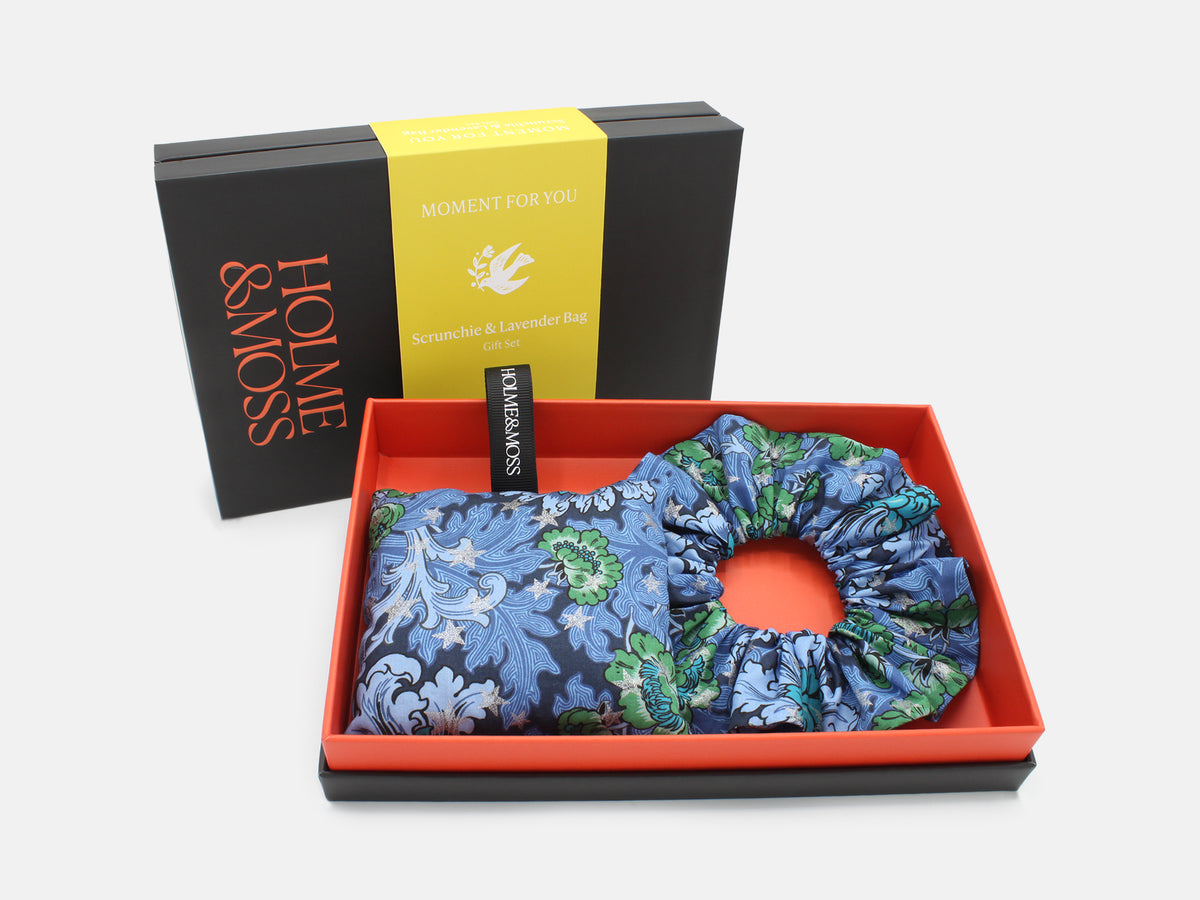 Scrunchie and Lavender Bag Gift Set – Liberty December Day Star C Print | Holme & Moss