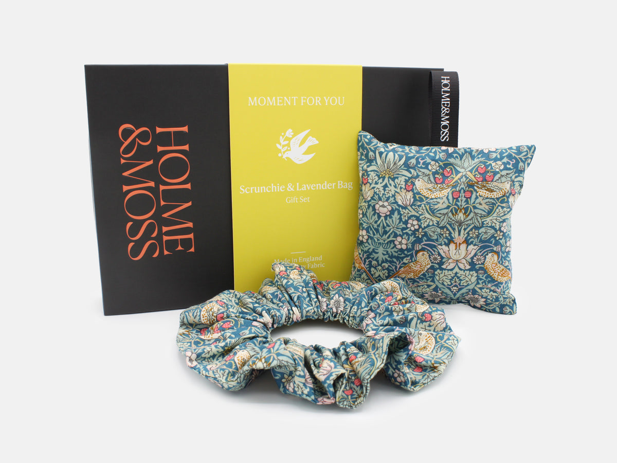 Scrunchie and Lavender Bag Gift Set – Liberty Strawberry Thief P Print | Holme & Moss