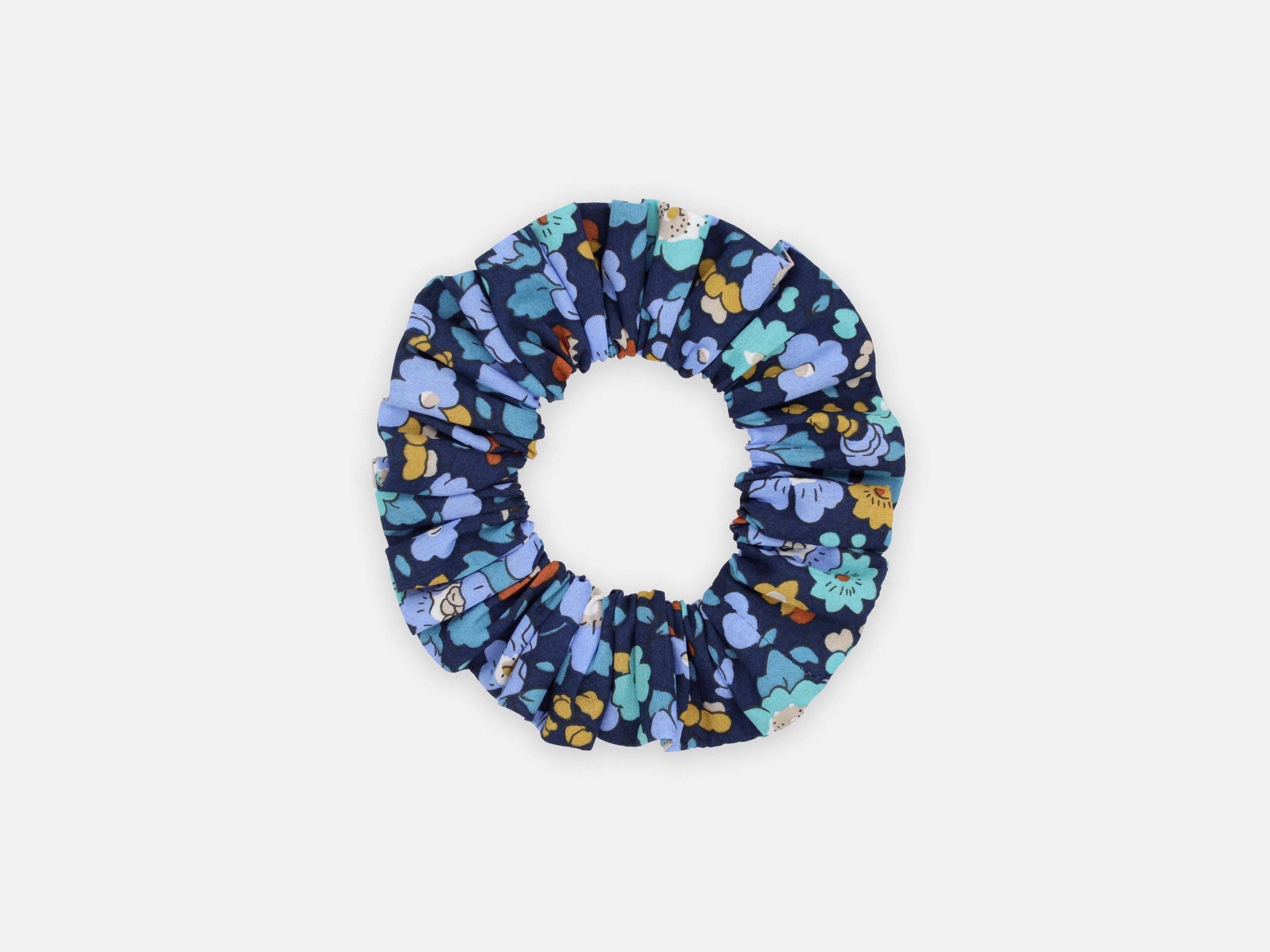 Medium Scrunchie - Liberty Fabrics Betsy Meadow A Print | Holme & Moss