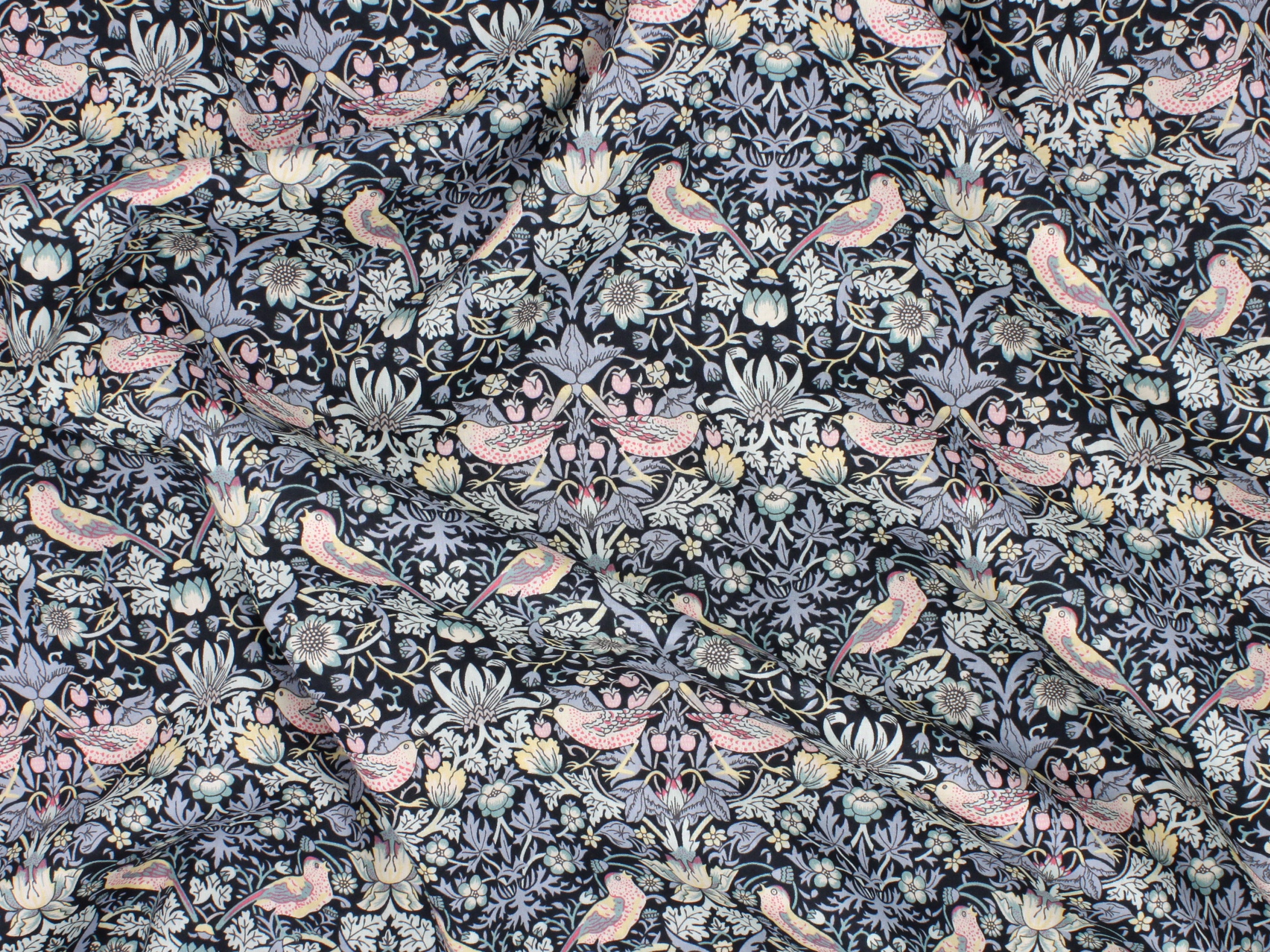 Liberty Fabrics - Strawberry Thief L Tana Lawn™ Cotton | Holme & Moss