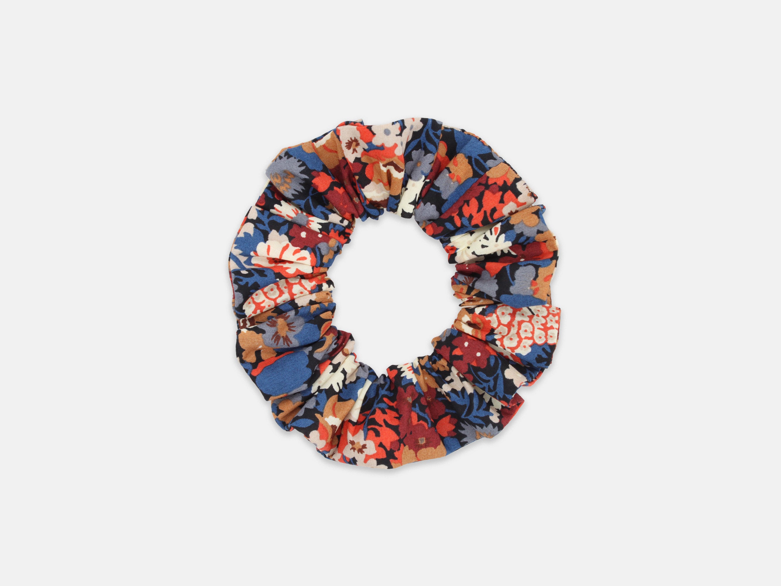 Medium Scrunchie - Liberty London Thorpe L Print | Holme & Moss