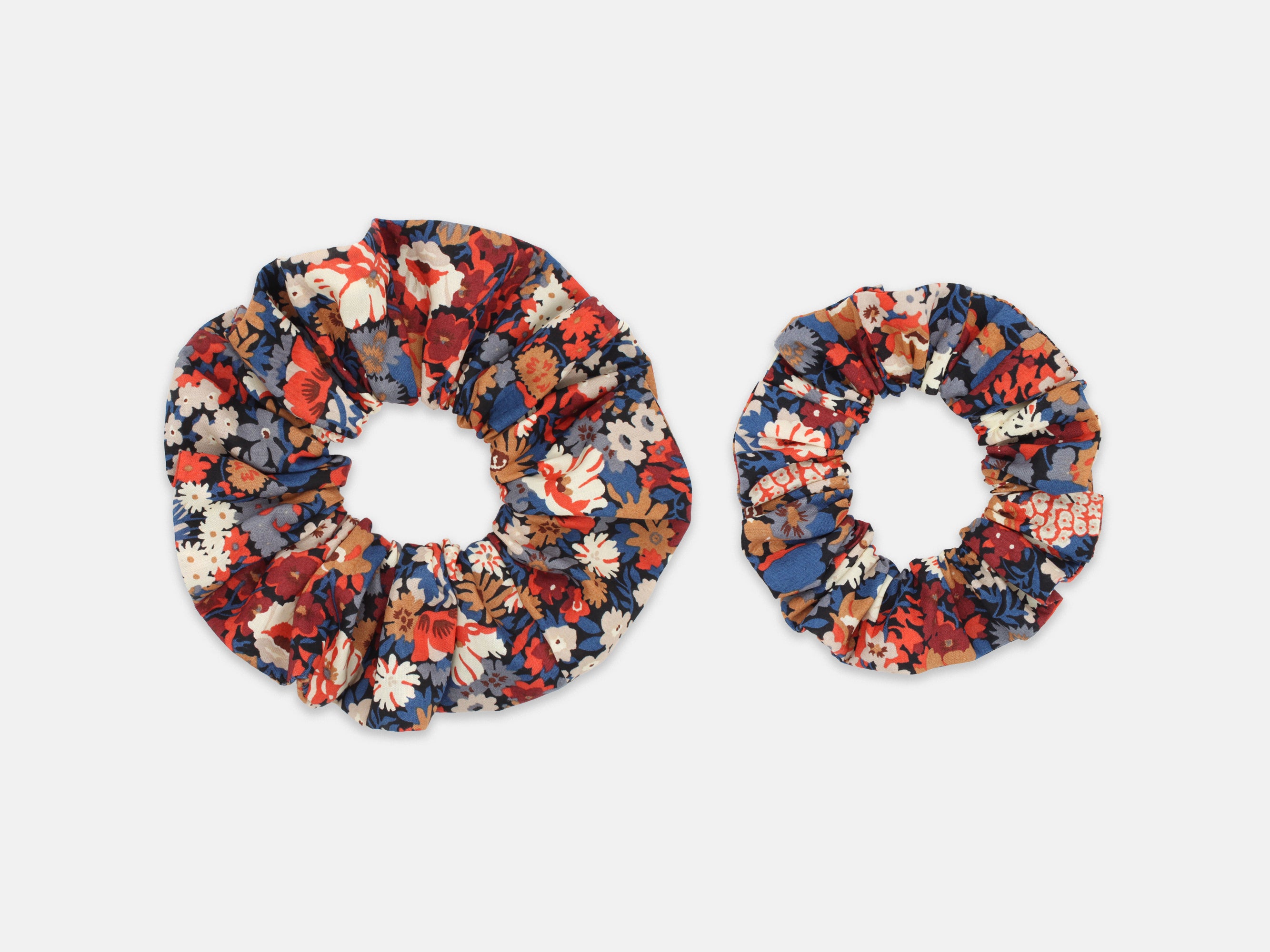 Large and Medium Scrunchie - Liberty London Thorpe L Print | Holme & Moss