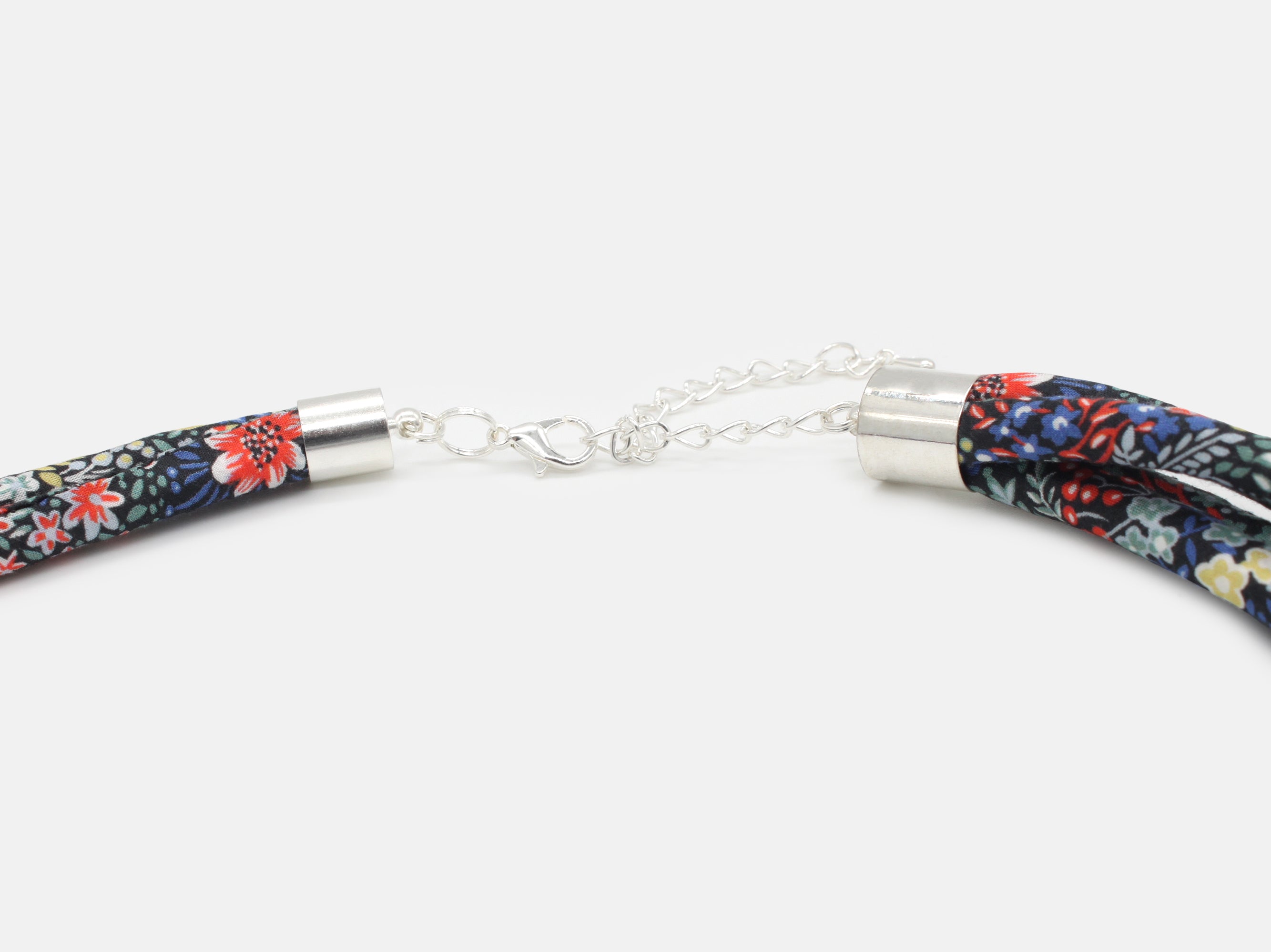 Bunny Bosworth Reef Knot Necklace - Liberty Elderberry A Print | Holme & Moss