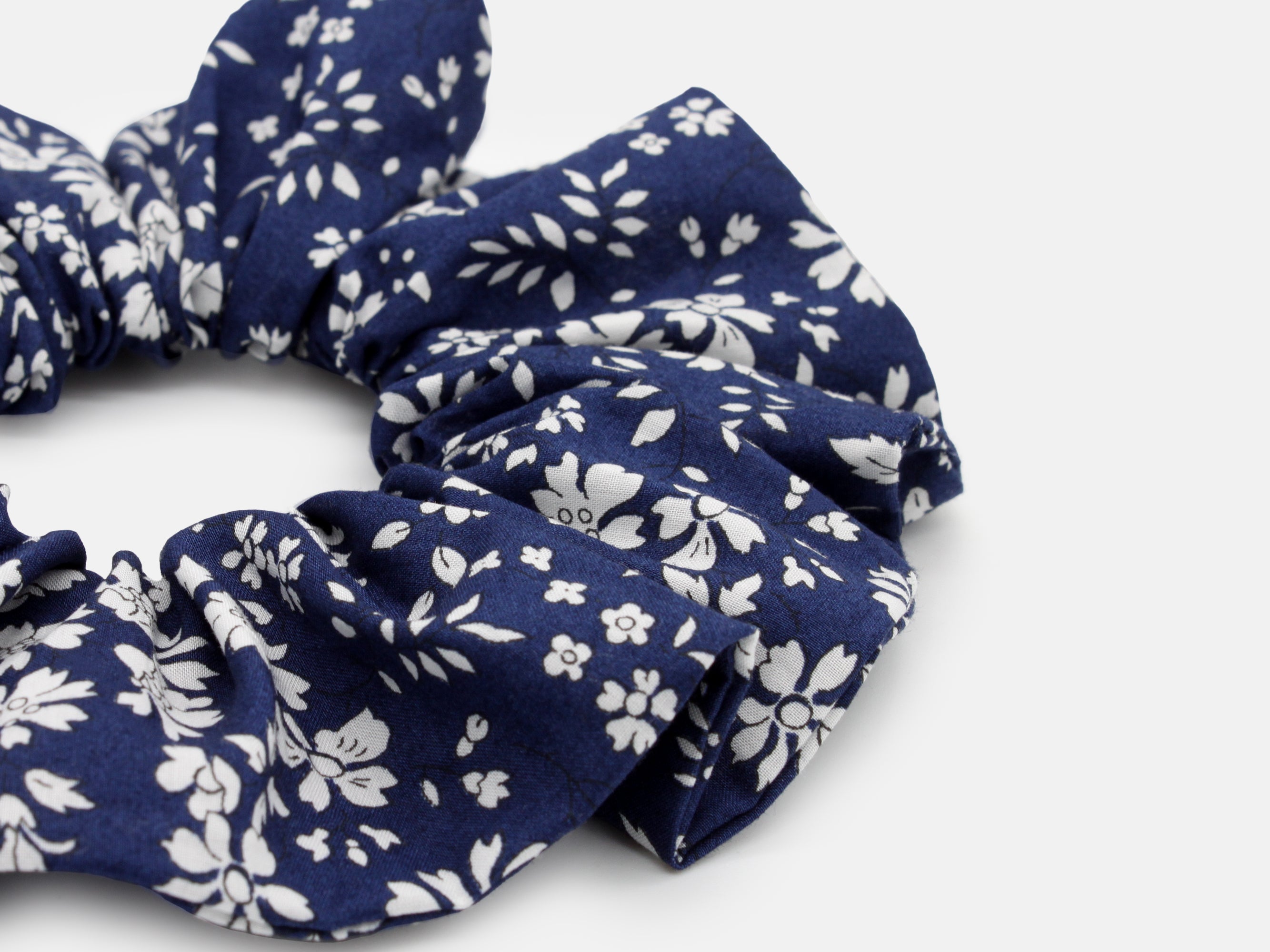 Scrunchie Close Up - Liberty London Capel U Print | Holme & Moss